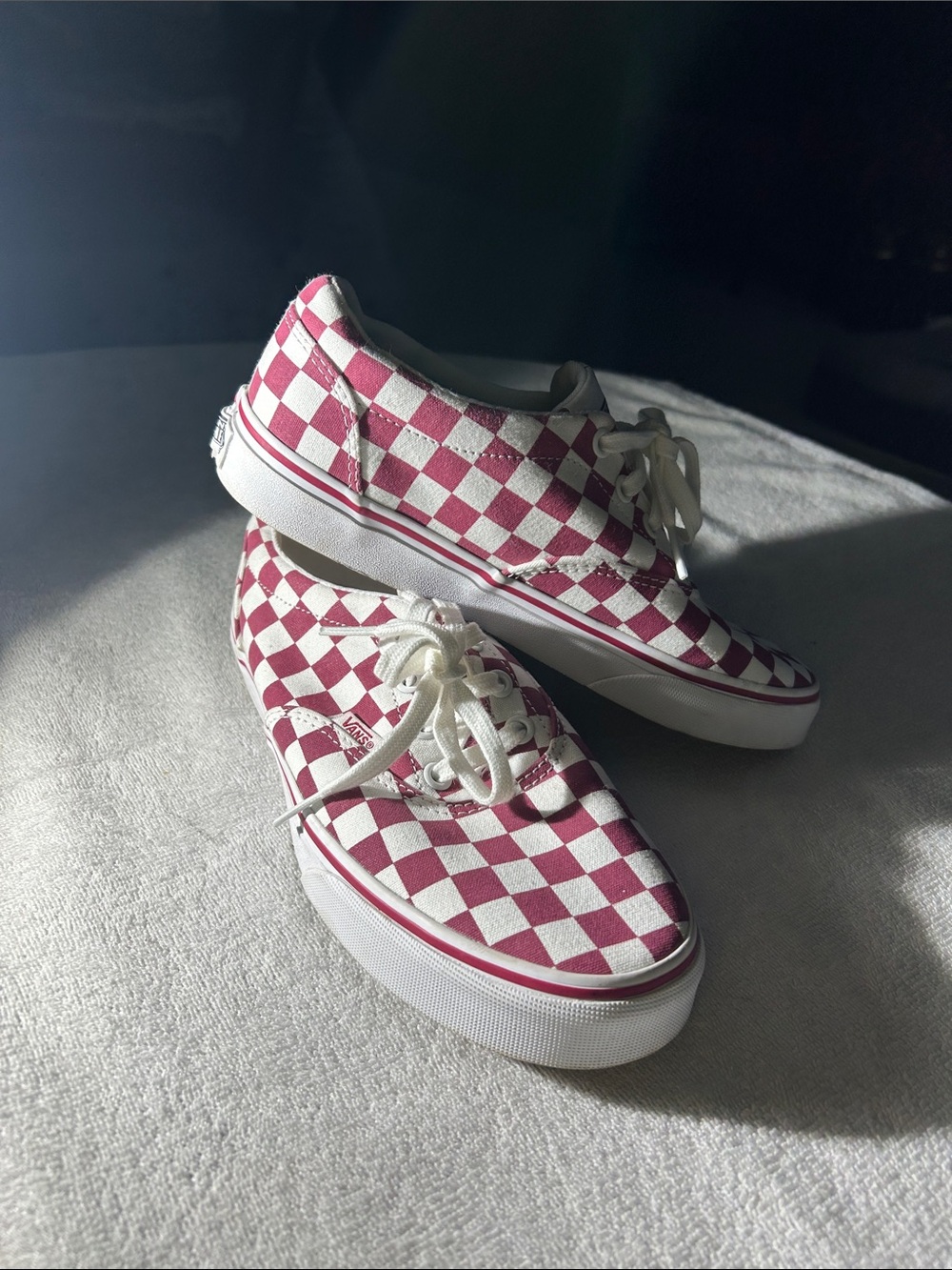 Vans Checkerboard Low Top Sneakers in Burgundy and White